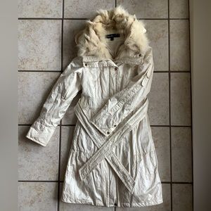 Laundry by Design White Trench Coat with a detachable inner and hood